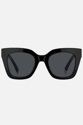 Occhiali da sole Tommy Hilfiger TH 2051/S 807IR, montatura nera con lenti grigio scuro.