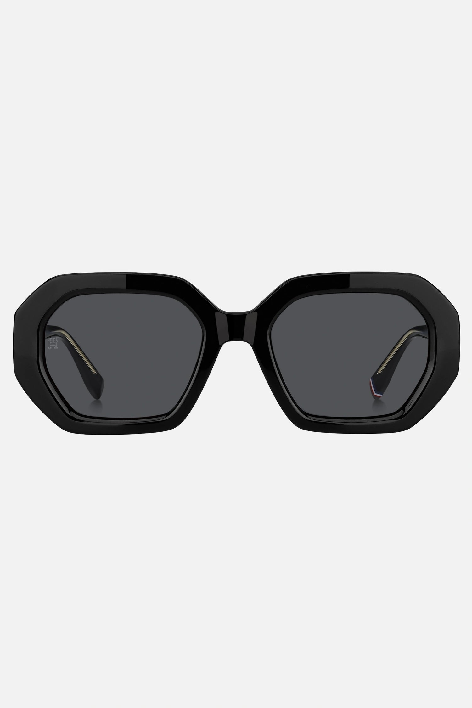 Occhiali da sole Tommy Hilfiger TH 2155/S 807IR, montatura nera lucida con lenti grigio scuro.